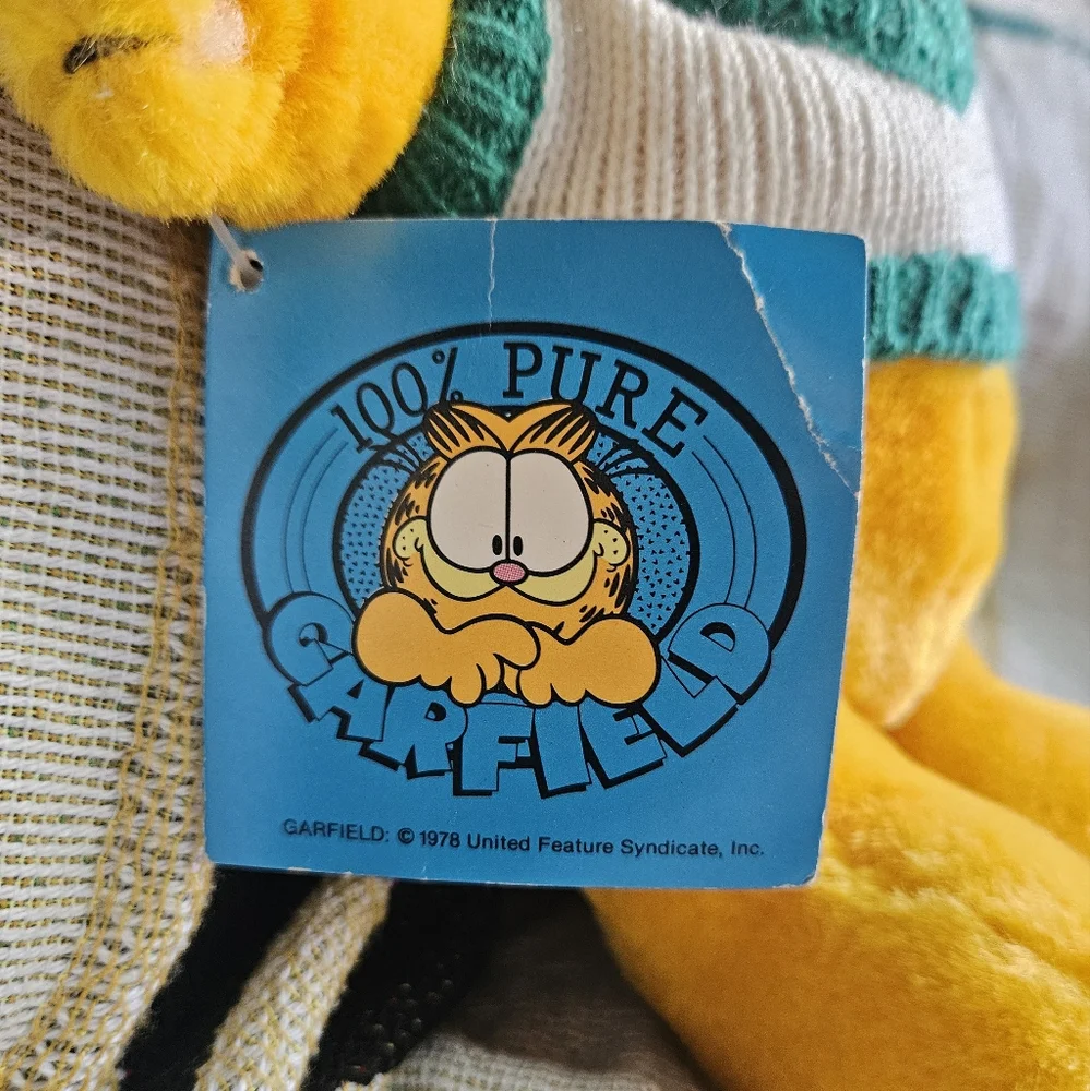 Vintage Garfield Golfer Dakin Plush Toy #03-9210